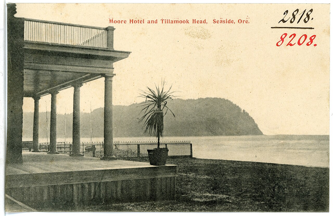 Reading 4 — The 1906 Moore Hotel at Seaside